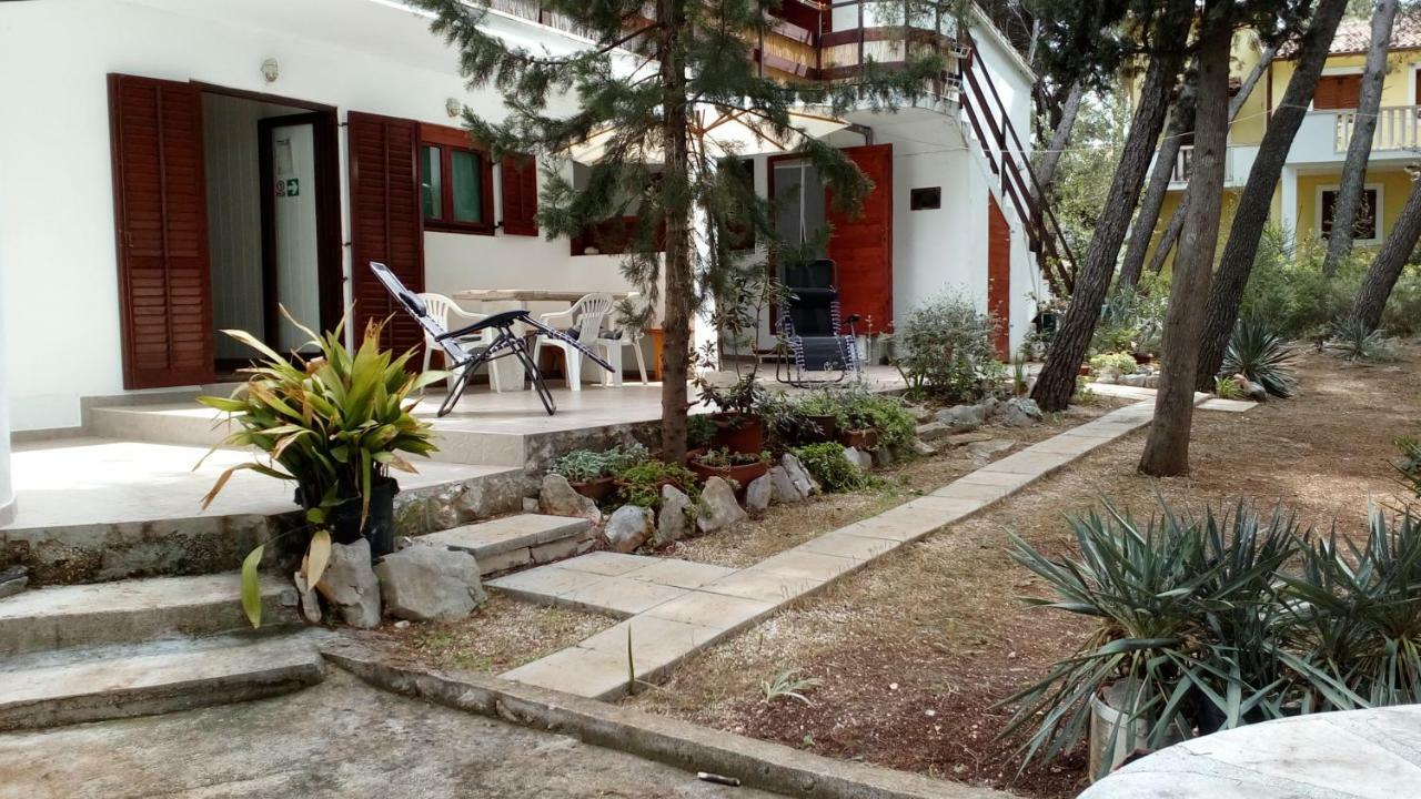 Apartments Vera - Mirca Mirca  Екстер'єр фото