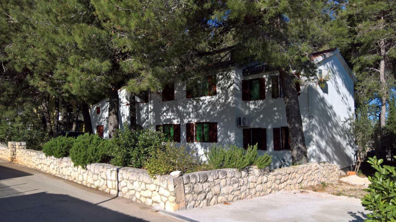 Apartments Vera - Mirca Mirca  Екстер'єр фото
