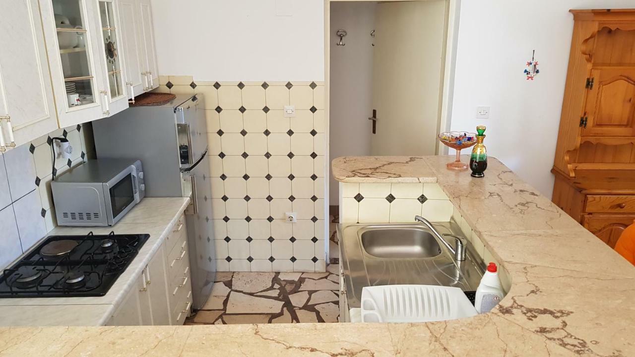 Apartments Vera - Mirca Mirca  Екстер'єр фото