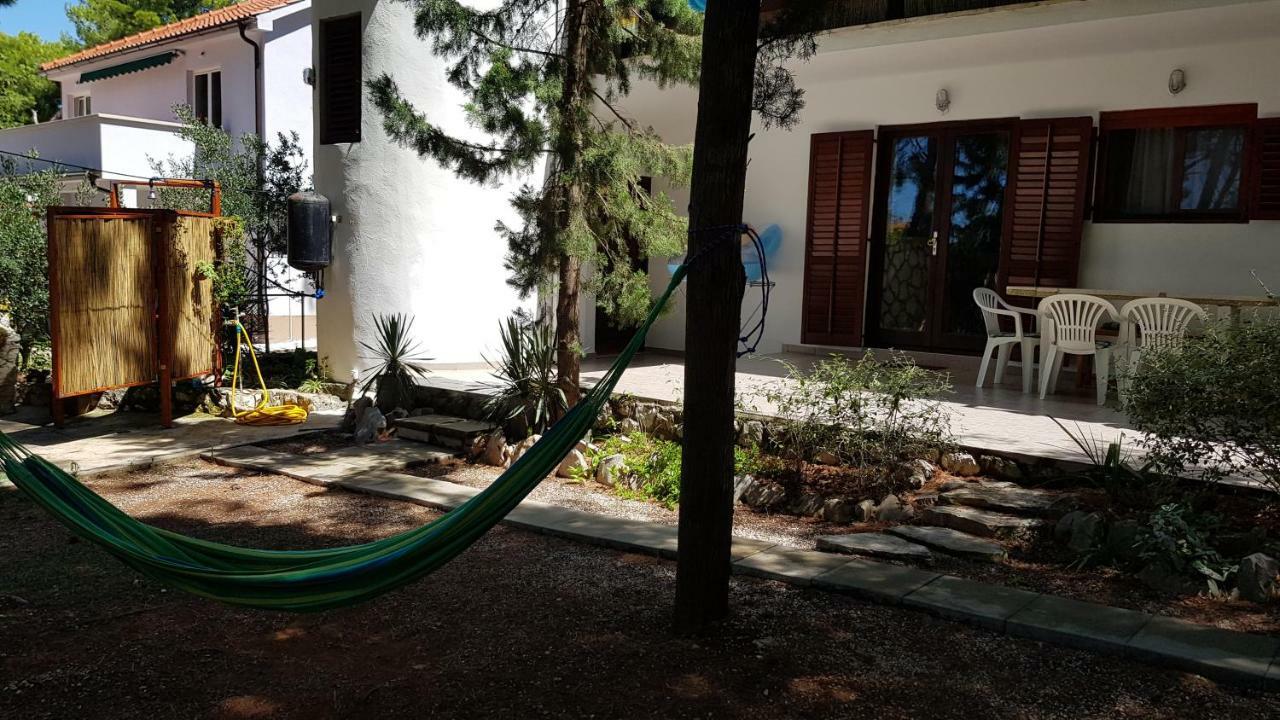 Apartments Vera - Mirca Mirca  Екстер'єр фото